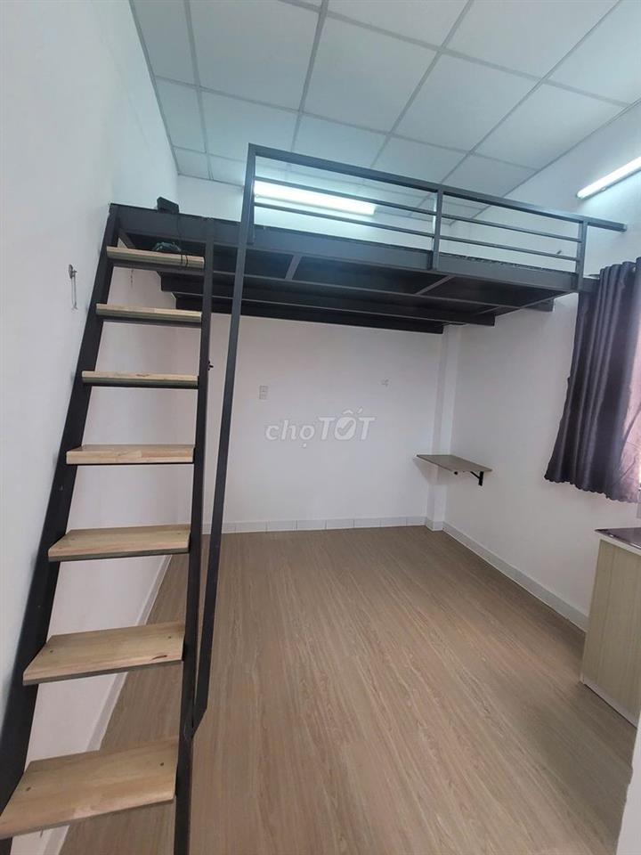PHÒNG MỚI CỬA SỔ MÁY LẠNH GIÁ RẺ TÂN KỲ TÂN QUÝ GẦN DH CÔNG THƯƠNG