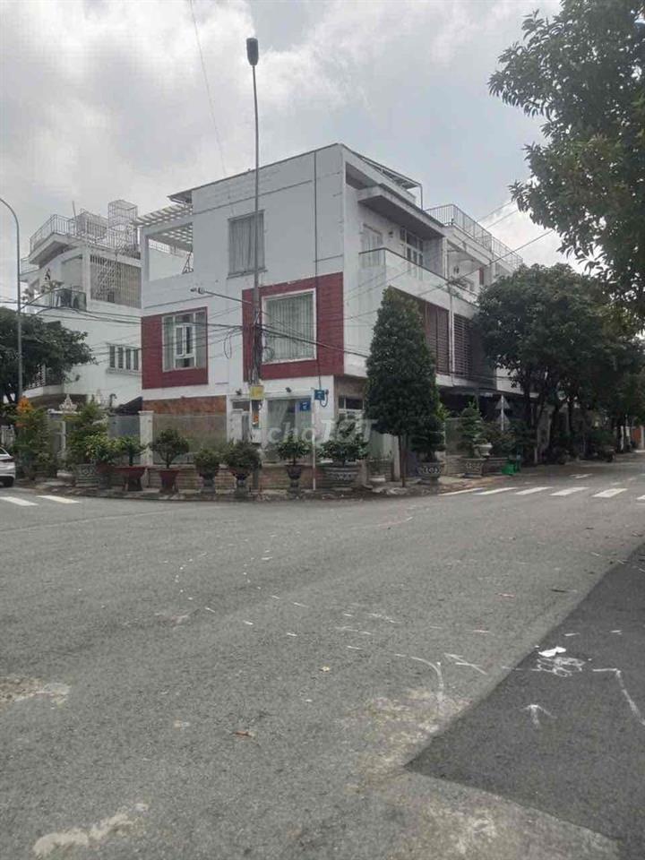CHÍNH CHỦ BÁN BIỆT THỰ CĂN GÓC ĐẠT GIA GARDEN, HÓC MÔN – 194m² – 17,79