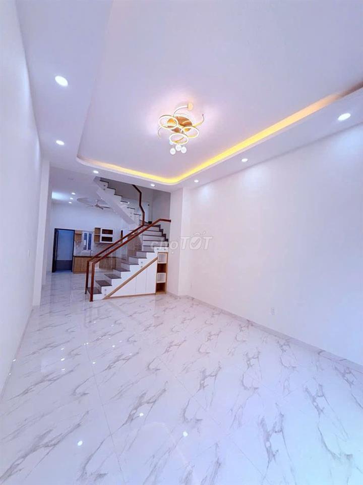 BÁN NHÀ ĐẸP DIỆN TÍCH VÀNG ĐƯỜNG LÊ TRỌNG TẤN