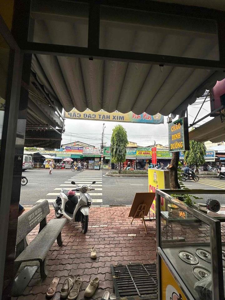 nhượng mặt bằng