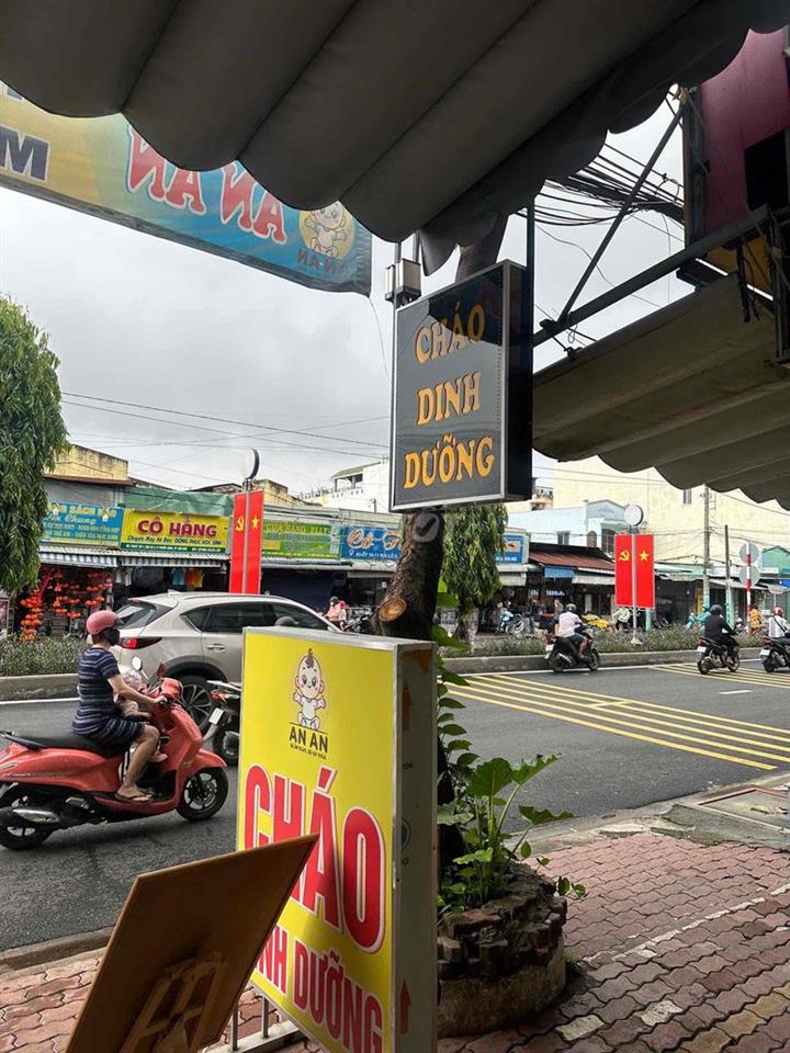 nhượng mặt bằng