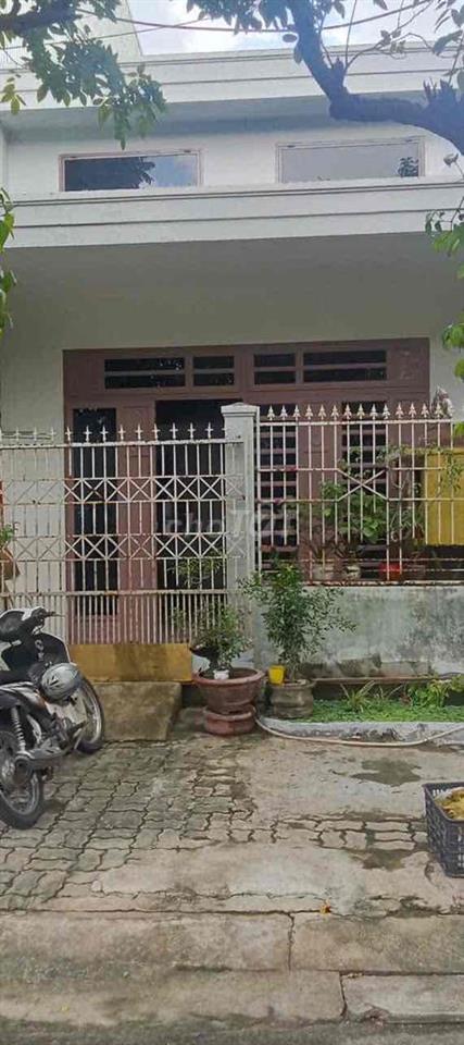 Chính chủ cần bán căn nhà gác lững đổ mê kiên cố .