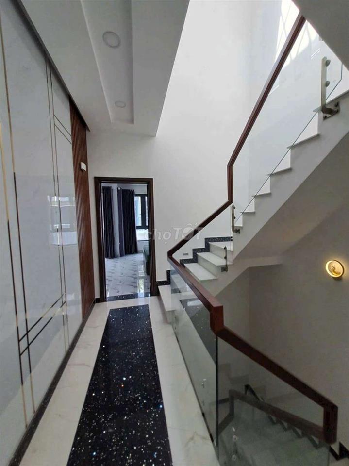 🔥🔥NHÀ PHỐ ĐẸP FULL NT - DT 5.5X15M -HẺM XE TẢI HUỲNH TẤN PHÁT - NHÀ BÈ