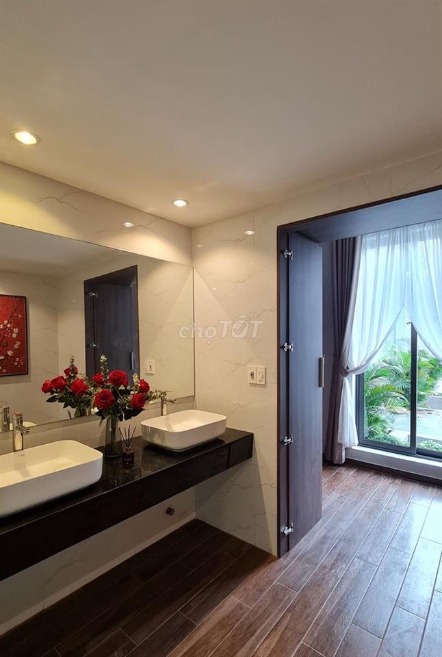 Cho thuê villa nguyên căn 300m2 riverside 4PN 🏡