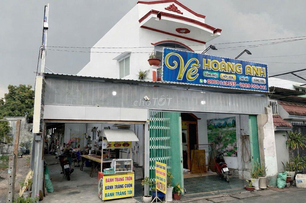 CHÍNH CHỦ BÁN NHÀ HÓC MÔN 171,5m^2, HẺM THÔNG XE HƠI VÀ ĐƯỜNG LỚN