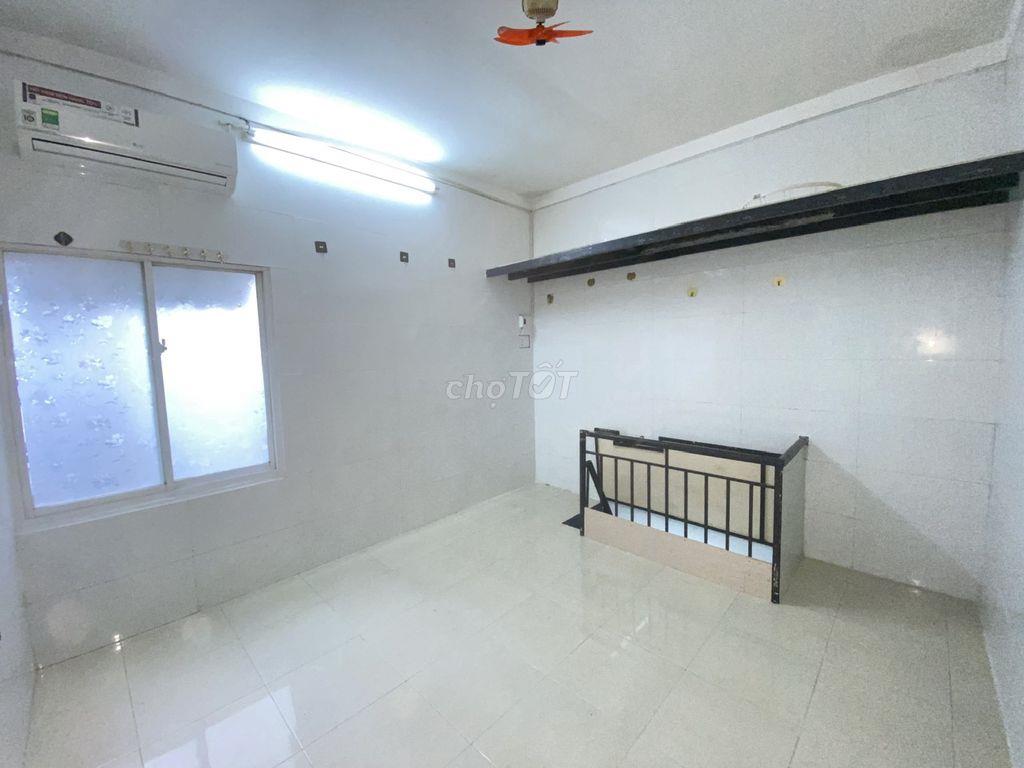 [CHÍNH CHỦ] CHO THUÊ NHÀ 1 TRỆT 1 LẦU GẦN CẦU LÊ VĂN SỸ