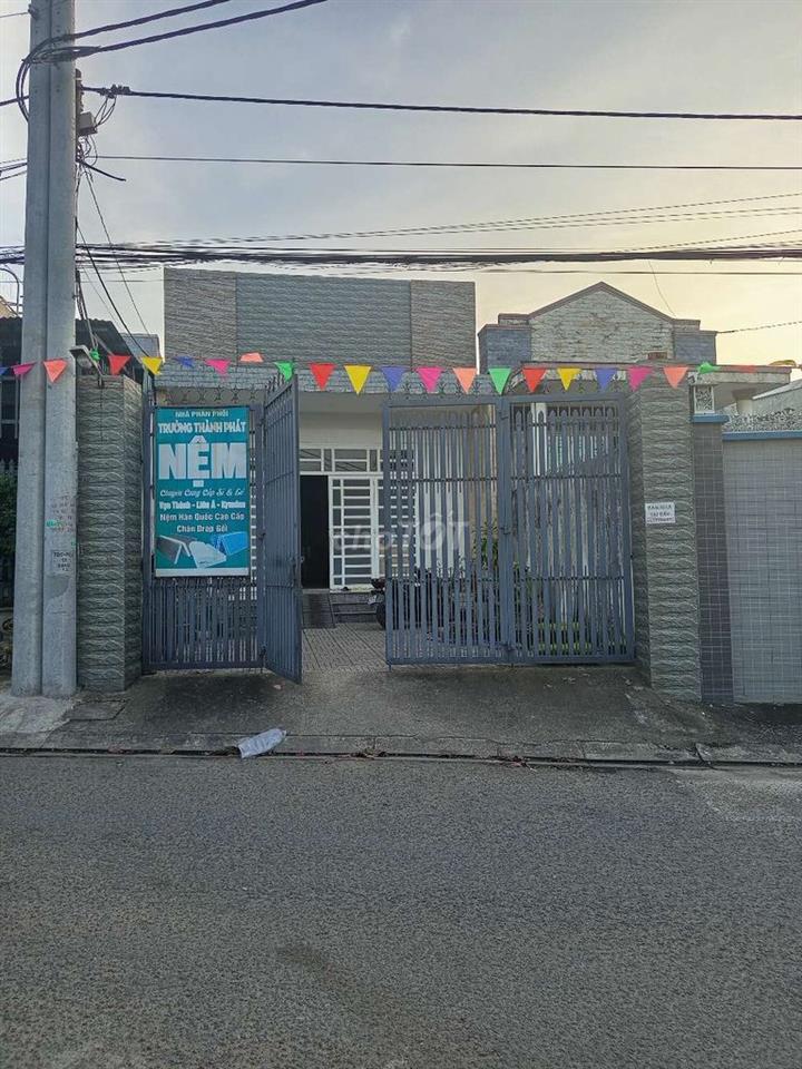 nhà giáo xứ thánh tâm, hố nai.