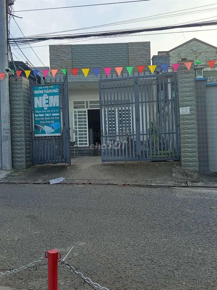nhà giáo xứ thánh tâm, hố nai.