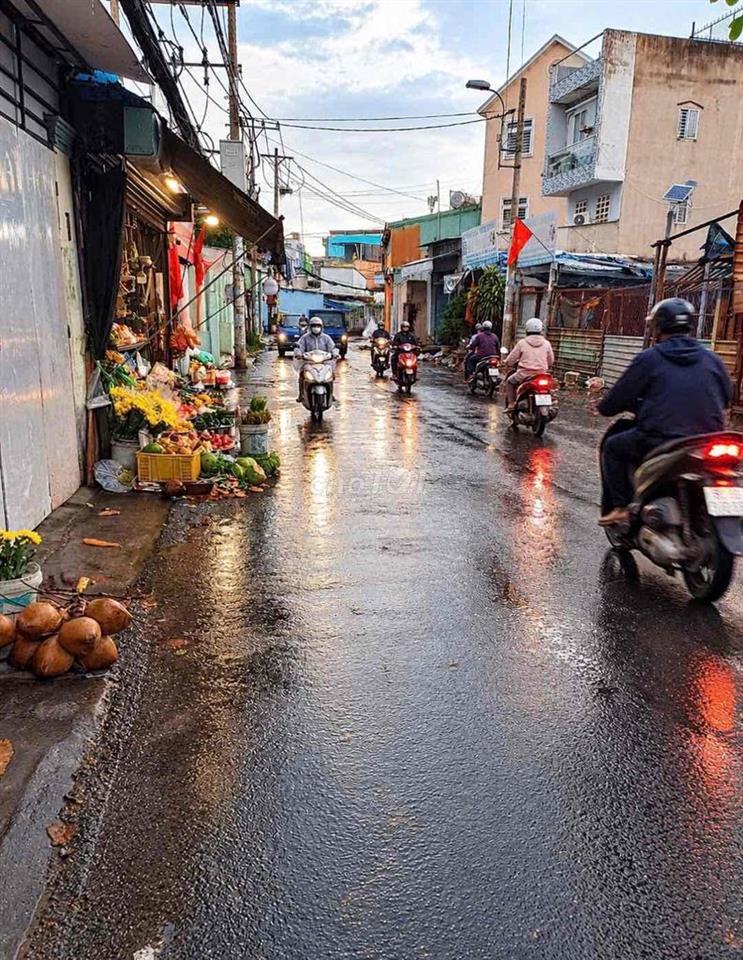 MBKD ngay chợ Tân Hoà Đông, Bình Tân