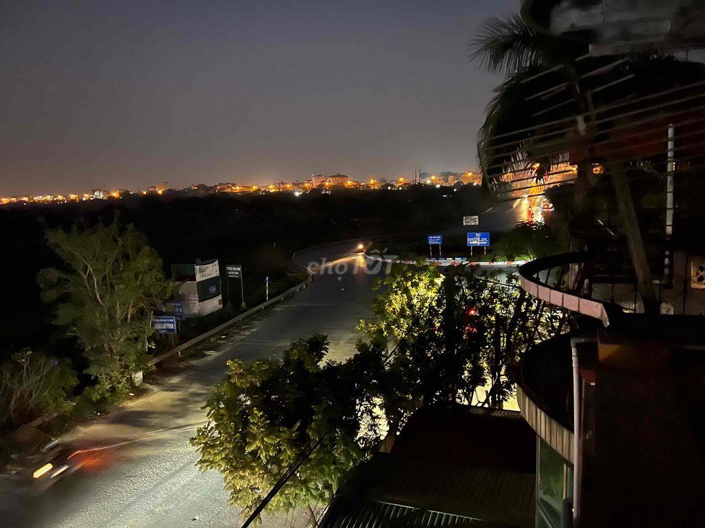 bán nhà mặt đường