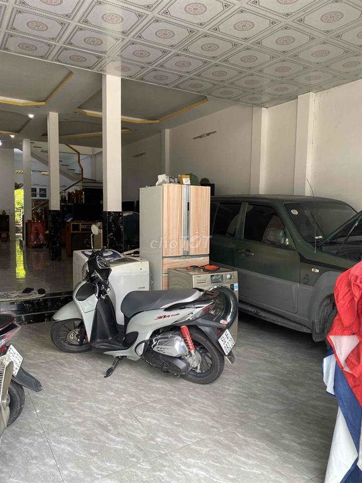 nhà mặt tiề NL13