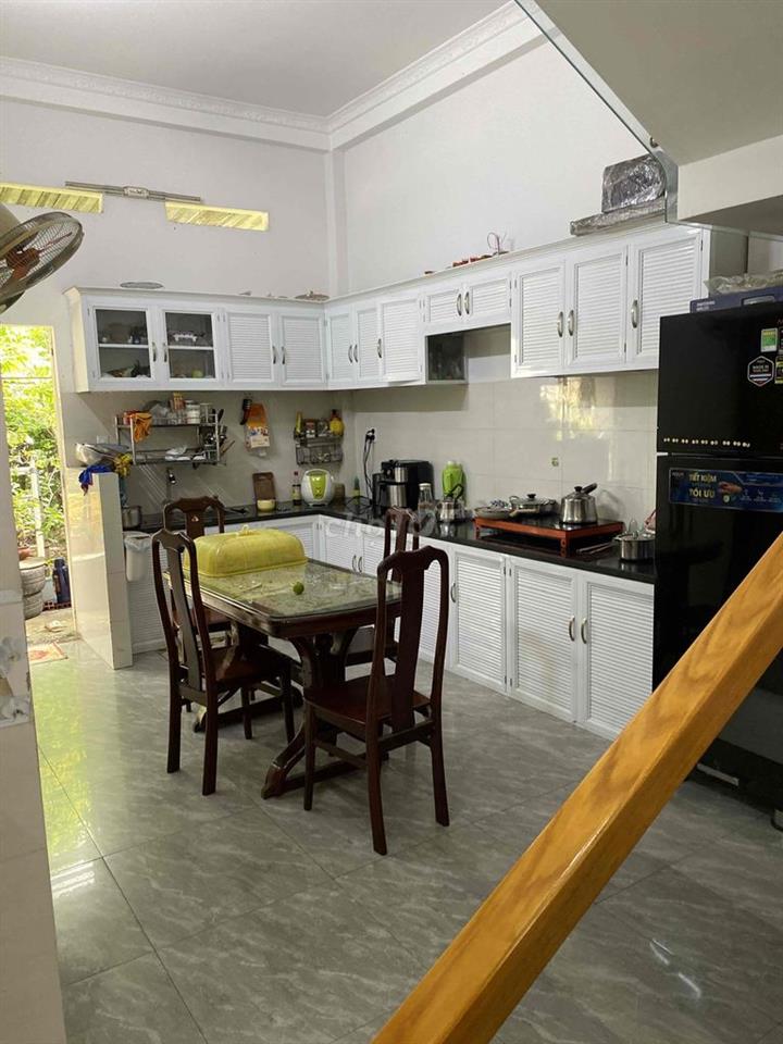 nhà mặt tiề NL13