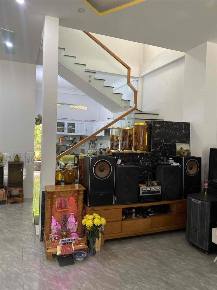 nhà mặt tiề NL13