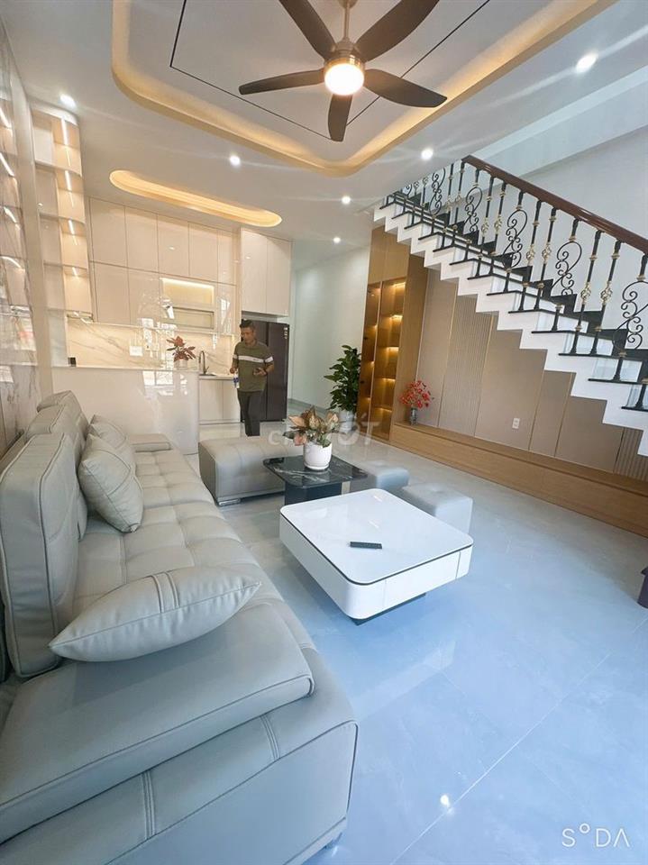 Nhà đẹp. Giá đầu tư. Kiệt ô tô Vũ Ngọc Phan, Thủy Xuân, Tp Huế