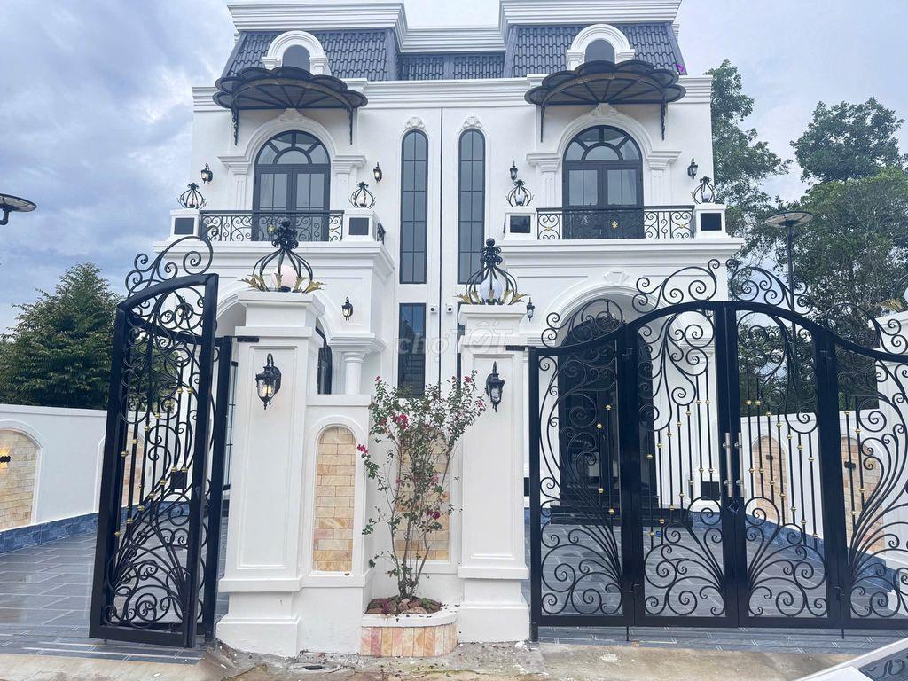 Nhà đẹp. Giá đầu tư. Kiệt ô tô Vũ Ngọc Phan, Thủy Xuân, Tp Huế
