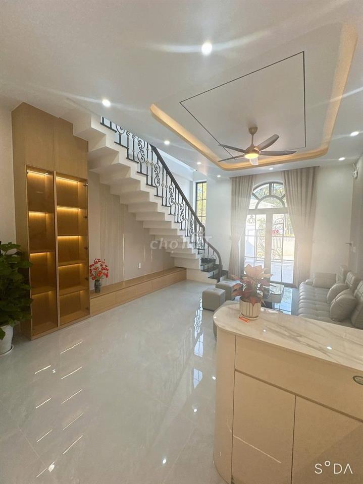 Nhà đẹp. Giá đầu tư. Kiệt ô tô Vũ Ngọc Phan, Thủy Xuân, Tp Huế