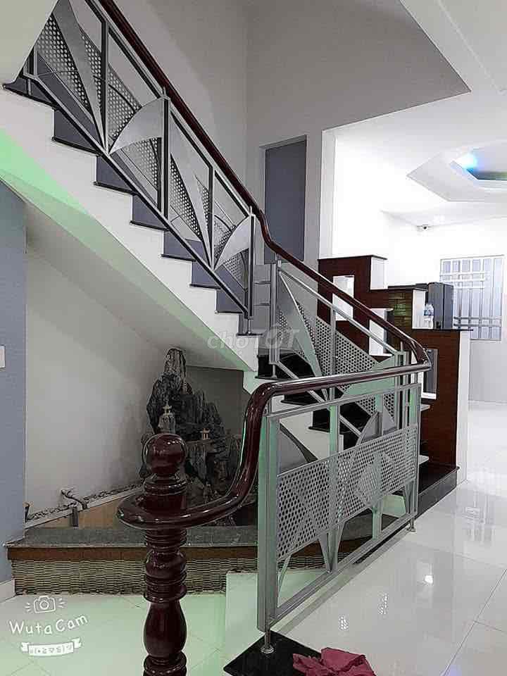nhà đẹp cần bán