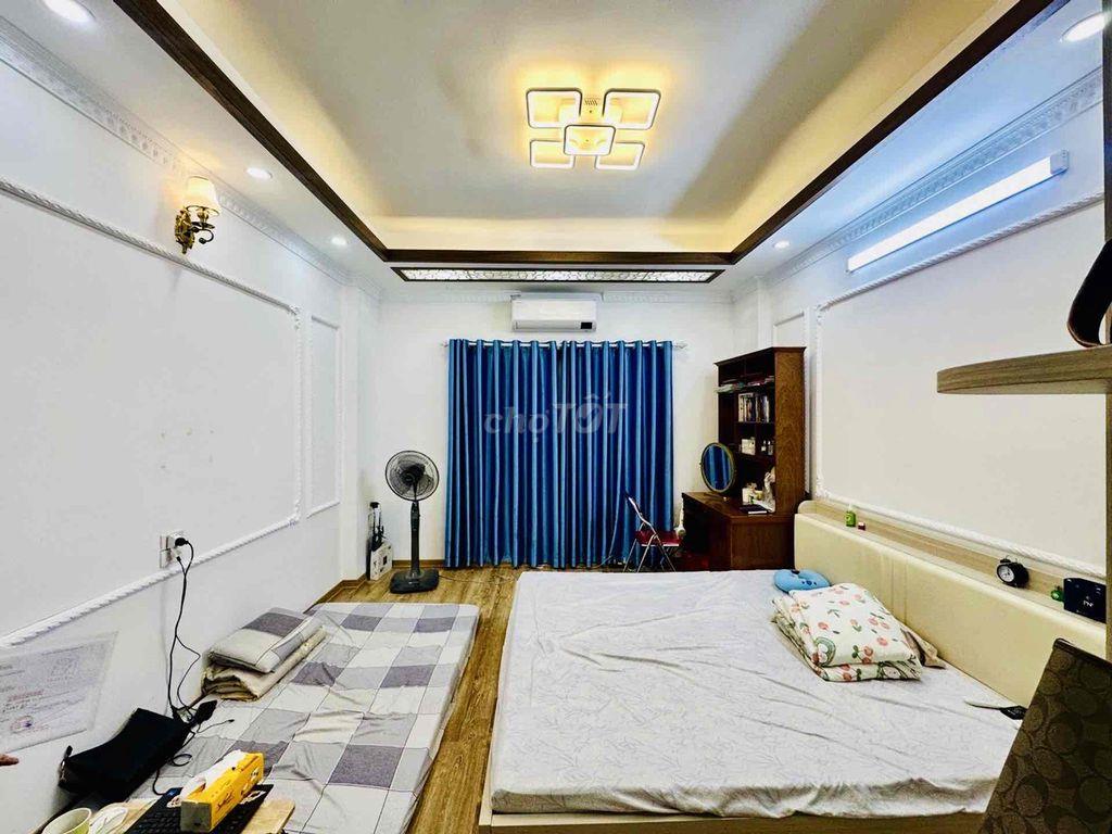 nhà phố Bạch Mai 5 tầng * 30m, ô tô đỗ cửa, chỉ 8 tỷ