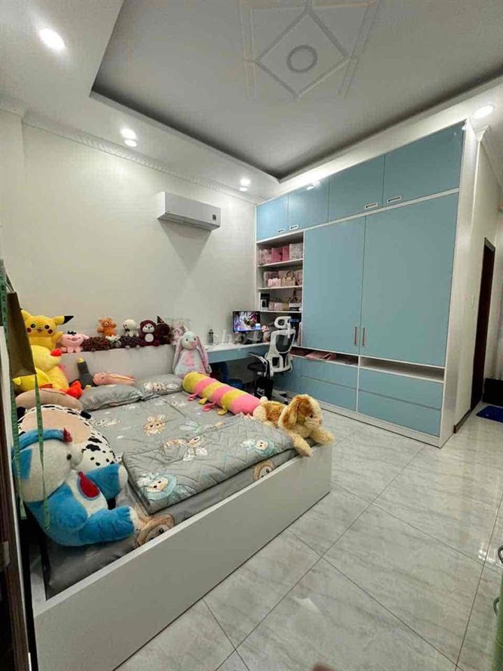 CẦN BÁN GẤP NHÀ ĐANG Ở