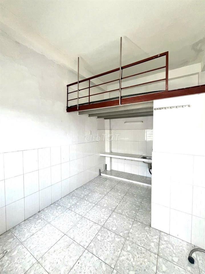 Cho thuê phòng trọ quận 7 gần ngã tư Hoàng Quốc Việt