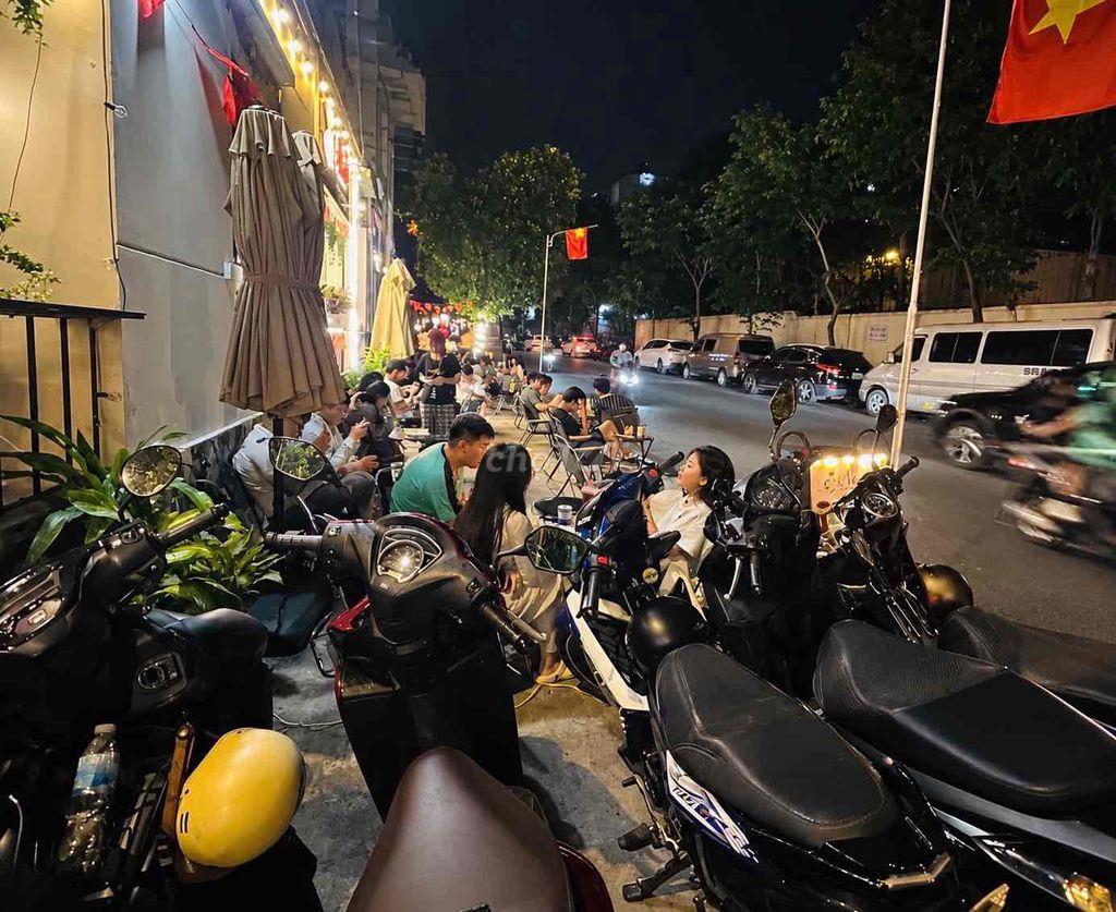 SANG NHƯỢNG QUÁN CAFE 2 MẶT TIỀN