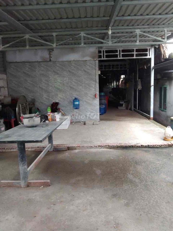 cần bán đất rất thích hợp xây trọ lên thổ rất dễ