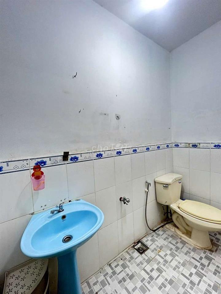 Chính chủ cho thuê nhà mặt tiền kính doanh 