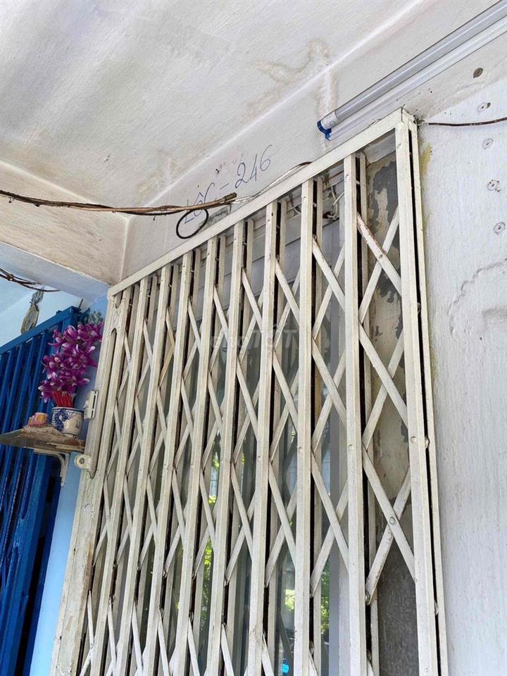 Bán căn hộ lầu 2 chung cư Ấn Quang