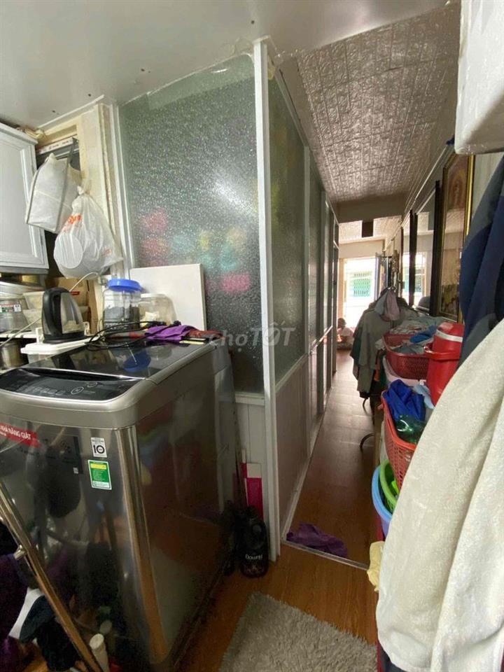 Bán căn hộ lầu 2 chung cư Ấn Quang