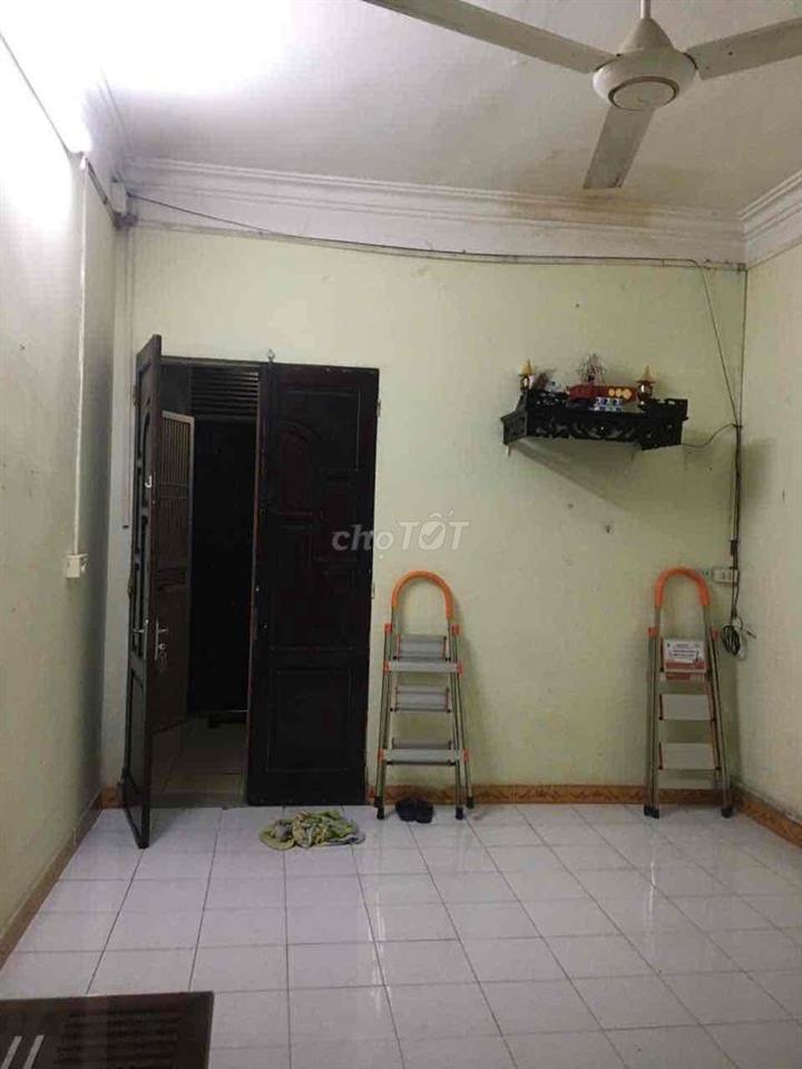 Cần cho thuê gấp căn hộ.Dt: 35m2(2phòng) khép kín
