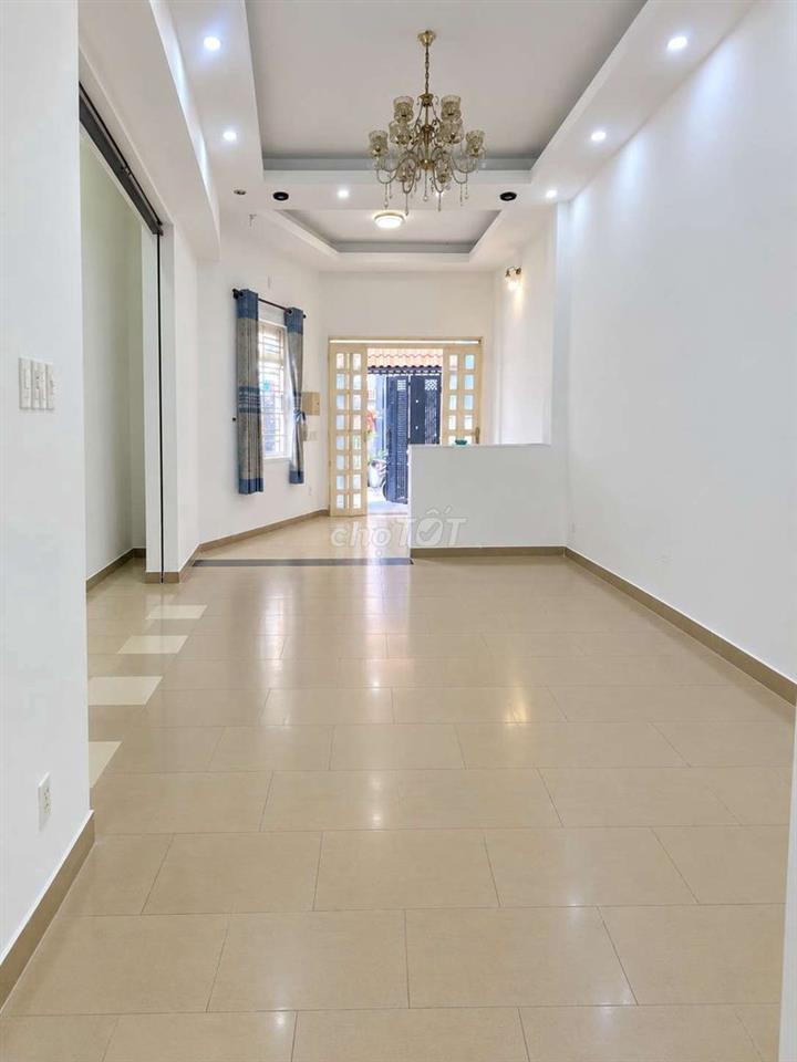 Bán nhà ngay chợ Bình Trị Đông , 5 x 15m , 4 tầng 5pn mới , nhỉnh 4 tỷ