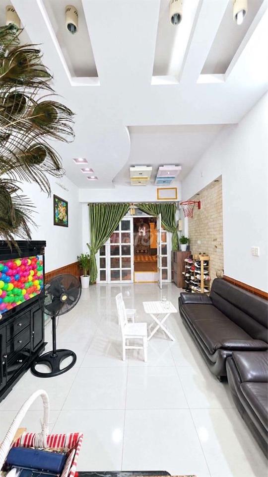 Mặt tiền Hàng hiếm khu Tên Lửa , đường 10m thông , 4 tầng nhỉnh 8 tỷ