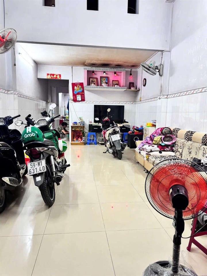 Cạnh Tên Lửa Tỉnh Lộ 10 , 4 x 21m (84m2), 2 tầng 3pn , chỉ hơn 4 tỷ
