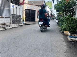 Cạnh Tên Lửa Tỉnh Lộ 10 , 4 x 21m (84m2), 2 tầng 3pn , chỉ hơn 4 tỷ