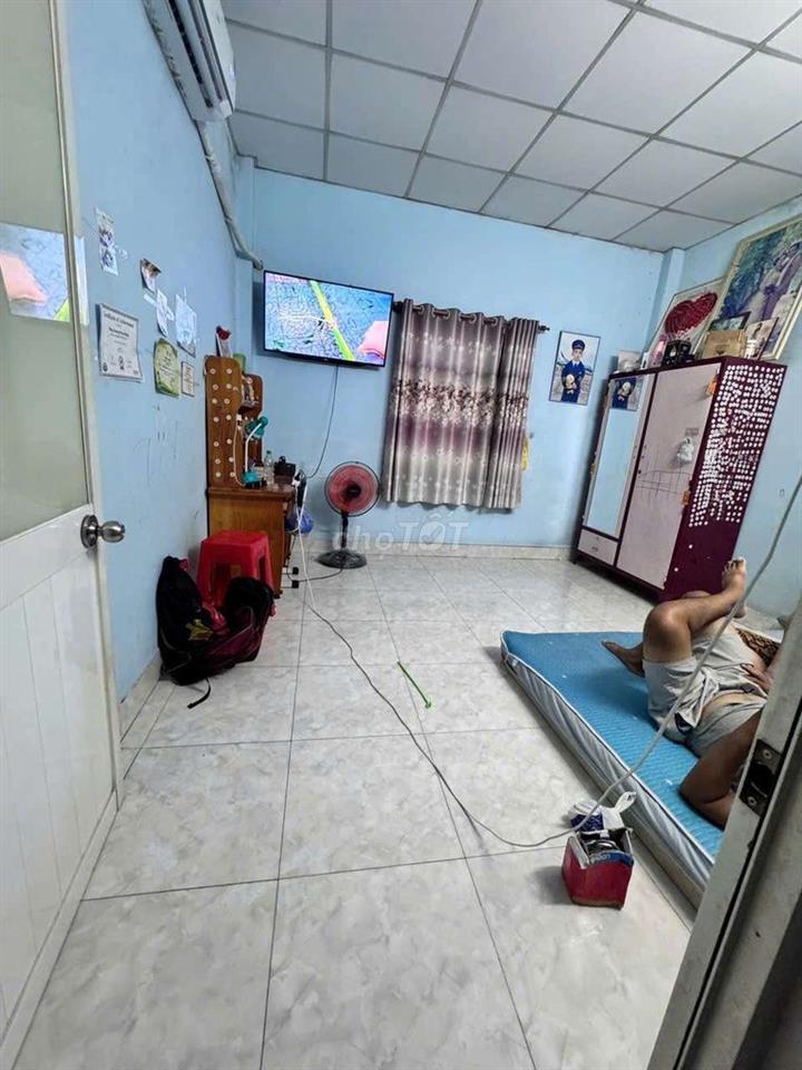 Cạnh Tên Lửa Tỉnh Lộ 10 , 4 x 21m (84m2), 2 tầng 3pn , chỉ hơn 4 tỷ