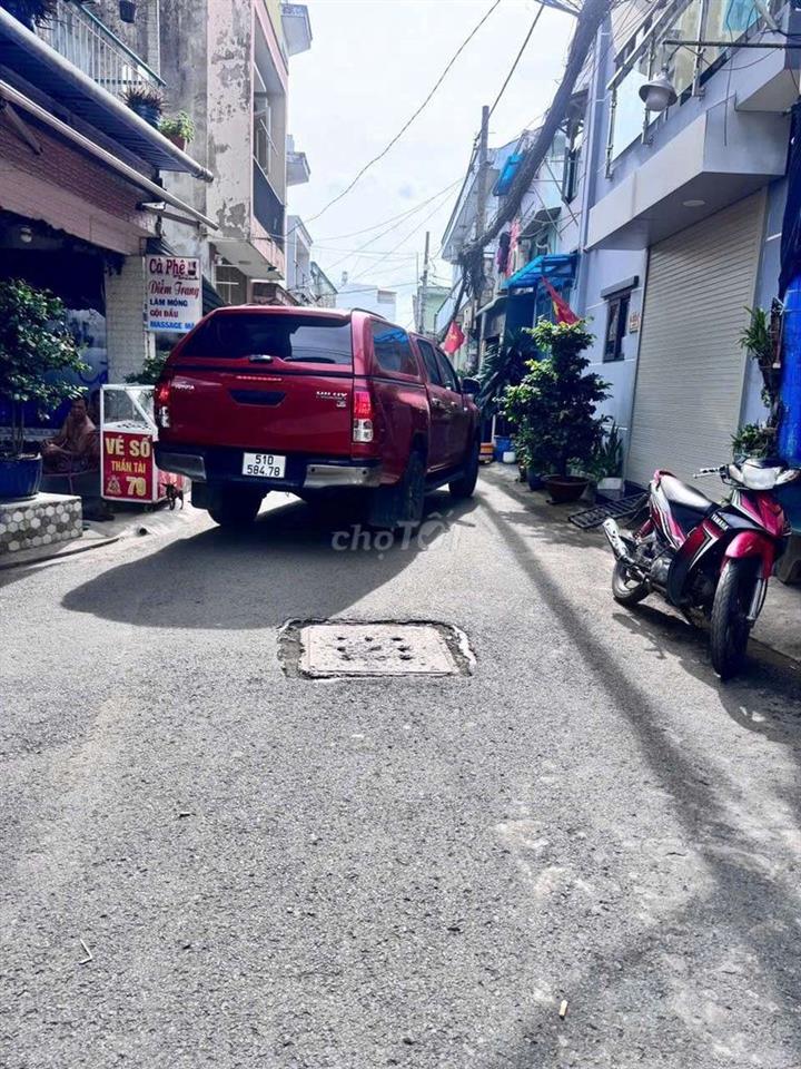 Cạnh Tên Lửa Tỉnh Lộ 10 , 4 x 21m (84m2), 2 tầng 3pn , chỉ hơn 4 tỷ