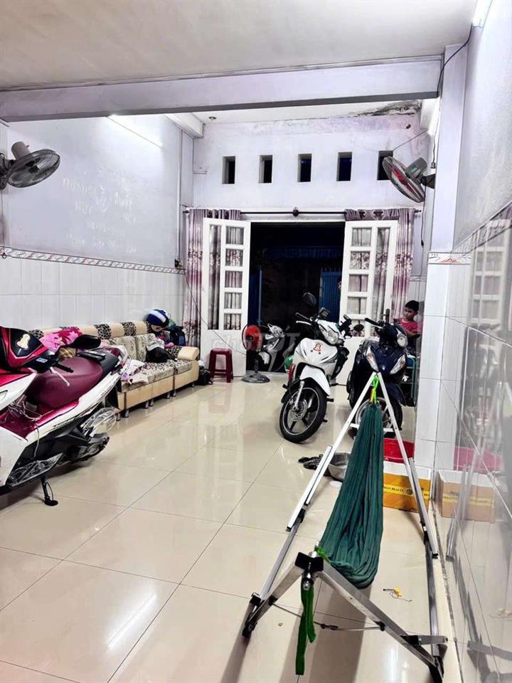 Cạnh Tên Lửa Tỉnh Lộ 10 , 4 x 21m (84m2), 2 tầng 3pn , chỉ hơn 4 tỷ