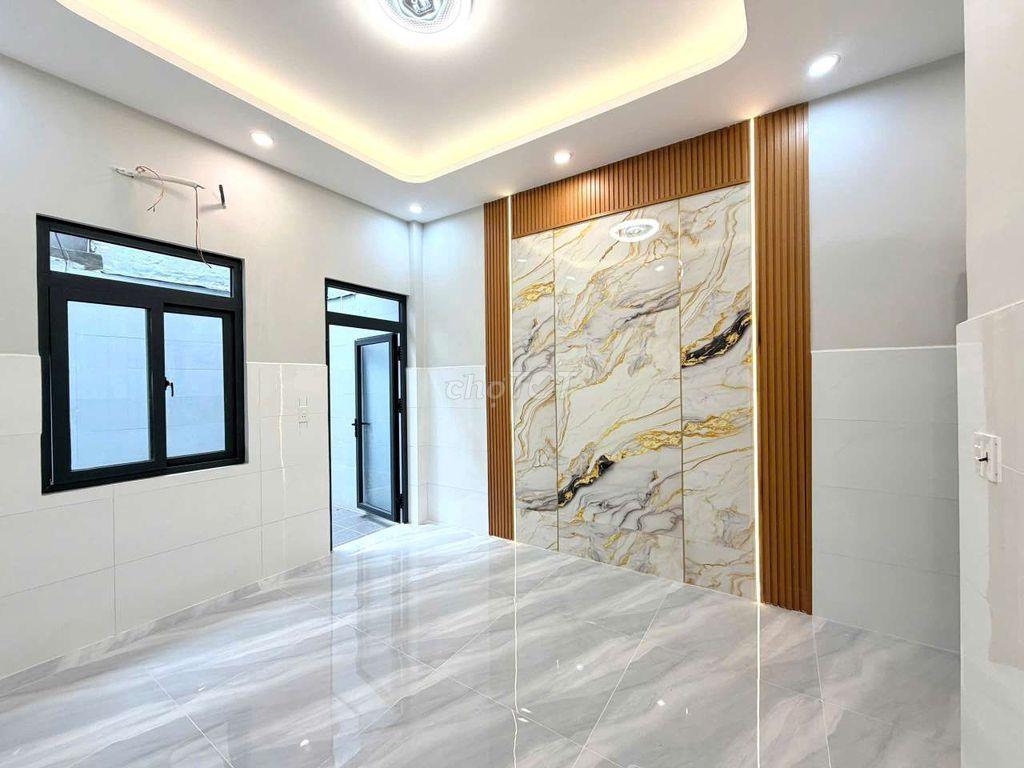 Nhỉnh 5 tỷ , DT khủng 84m2 , 2 tầng mới đẹp ,ngay Aeon Tân Phú