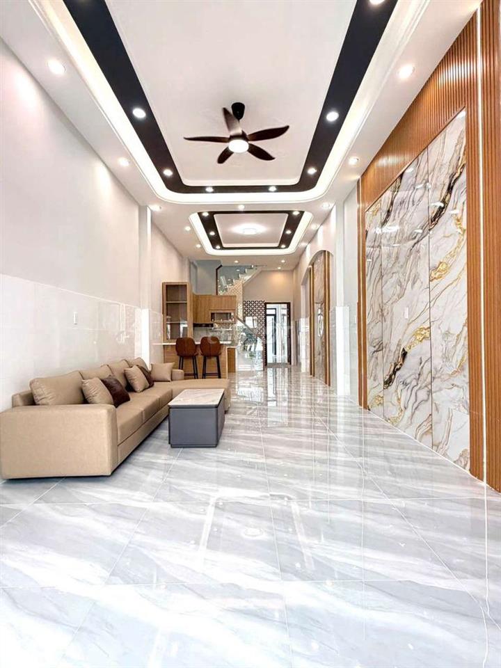 Nhỉnh 5 tỷ , DT khủng 84m2 , 2 tầng mới đẹp ,ngay Aeon Tân Phú