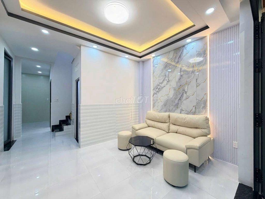 Cạnh Hòa Bình , 5.5 x 11m , đường 6m , 2 tầng 3pn mới , nhỉnh 4 tỷ