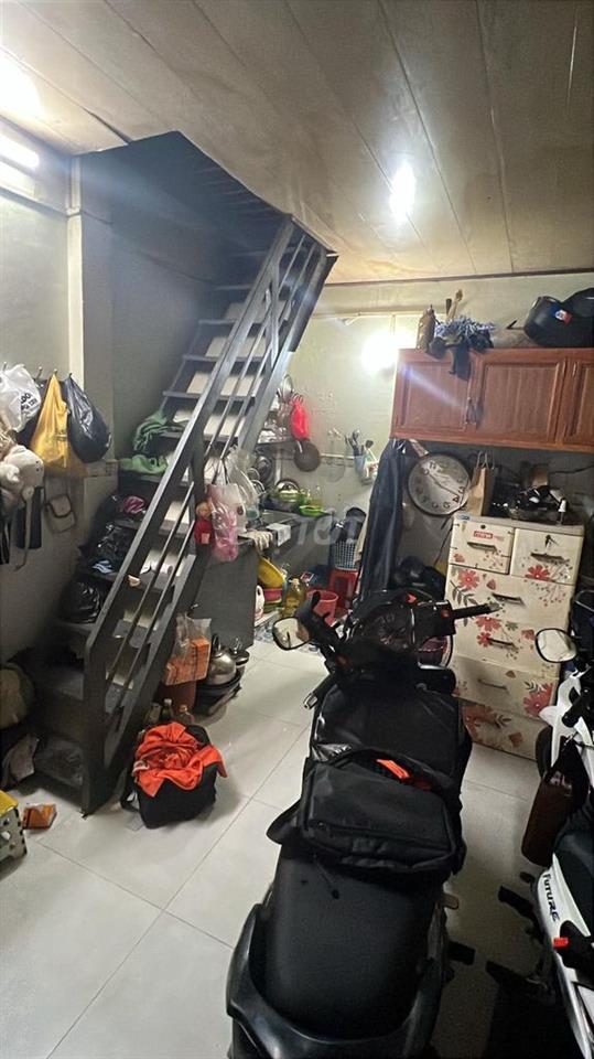 CẦN BÁN NHÀ GẦN CHỢ CÂY QUÉO