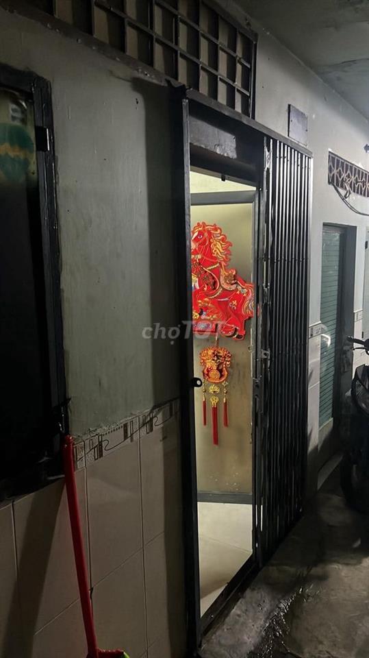CẦN BÁN NHÀ GẦN CHỢ CÂY QUÉO