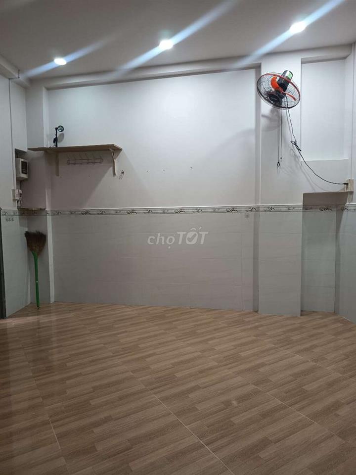 chính chủ cho thuê nhà nguyên căn quận 4