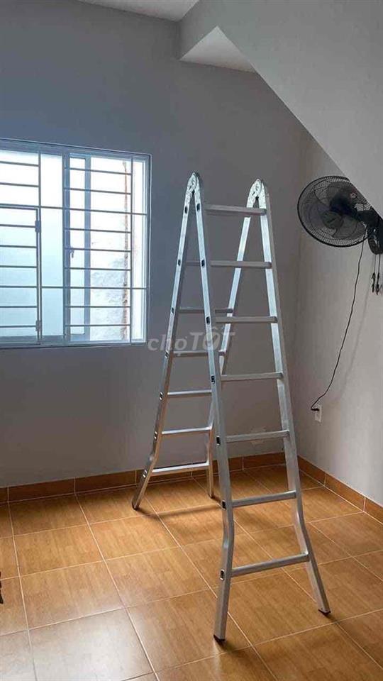 nhà riêng chính chủ cho thuê đúc thật, mới 2pn, 2 toilet giá 6tr q7