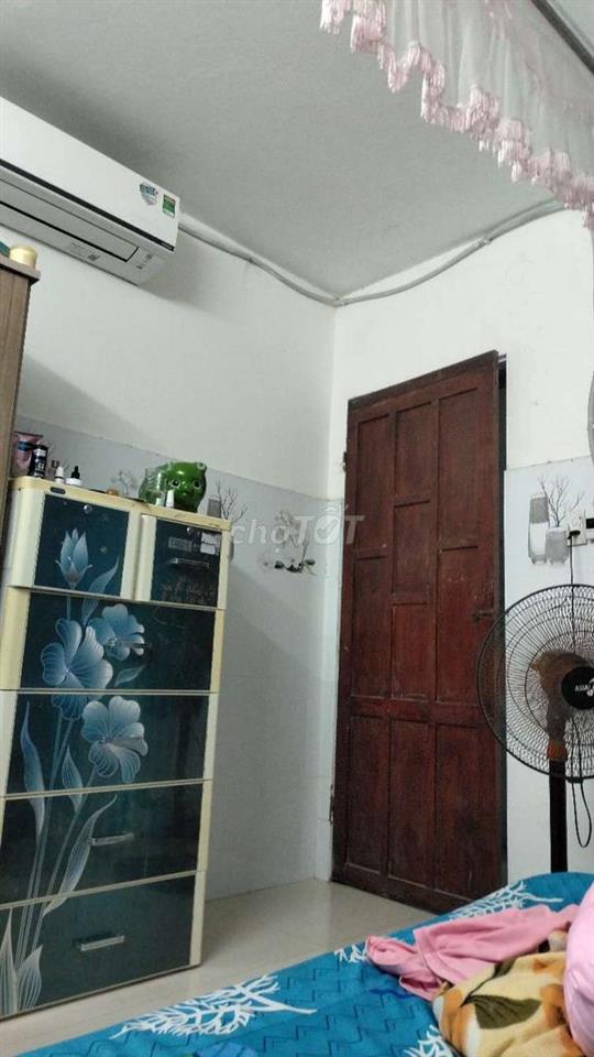 cho thuê nhà mặt tiền Ql2c, gần trường học, chợ....