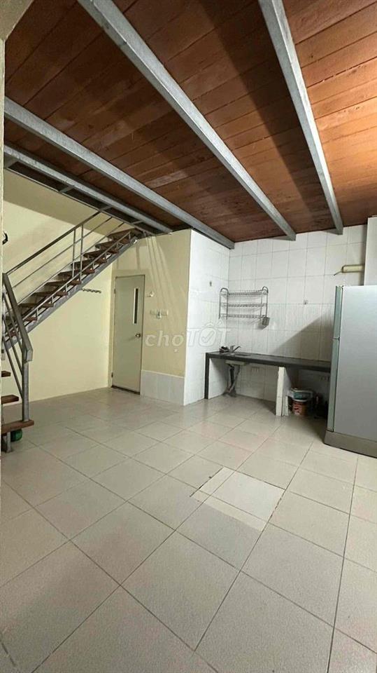 cho thuê nhà chính chủ tại số 11 ngách 2 ngõ liên việt