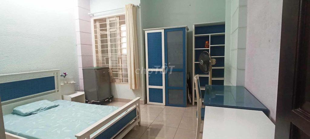 Phòng trọ cho SV,NVVP ,đủ tiện nghi, khu an ninh yên tĩnh P. Tân Quy