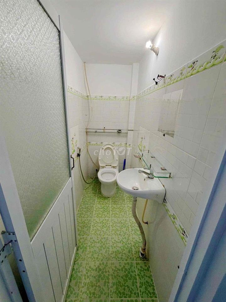 Vạn Phúc lầu 1 MỚI 2tr3