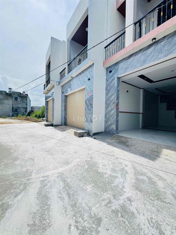 CHỦ NGỘP CẦN BÁN NHANH NHÀ TRỆT LẦU GẦN BỆNH VIỆN DA LIỄU