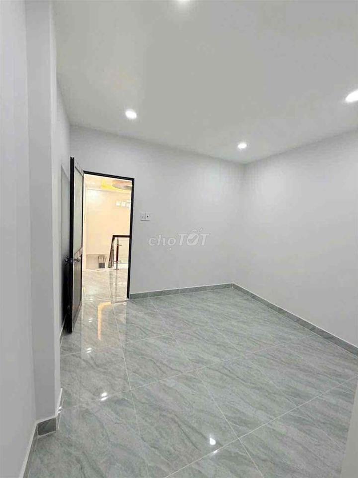 Nhà mới hẻm xe hơi thông